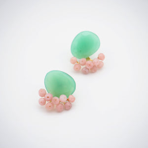 
            
                Load image into Gallery viewer, Fairy pierced earrings/chrysopraze x pink opal/K10
            
        