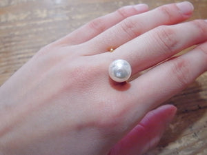 White Shell Pearl Ring