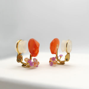 
            
                Load image into Gallery viewer, Fairy clip earrings/carnelian x carnelian, pink sapphire
            
        
